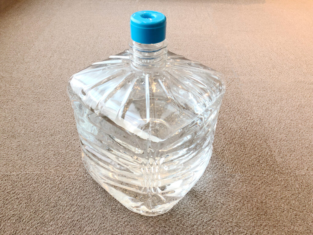 ボトルに入った水